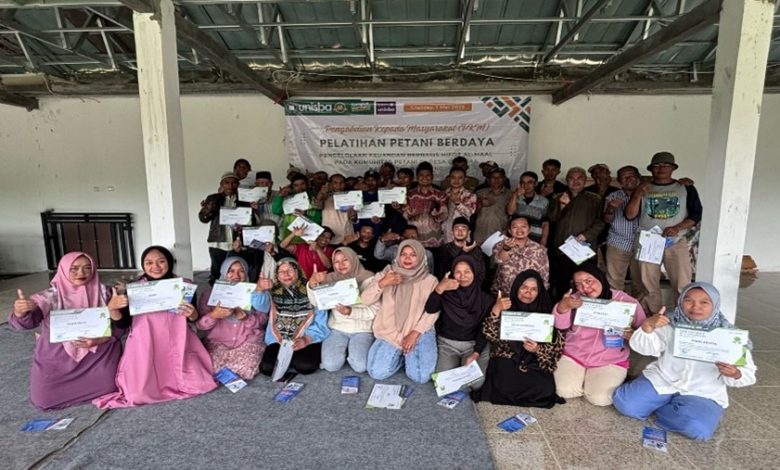 Dosen-dosen Universitas Islam Bandung memberikan pelatihan pengelolaan keuangan kepada komunitas petani kopi di Desa Cibodas, Pasirjambu, Kabupaten Bandung. Program ini merupakan Pengabdian kepada Masyarakat (PkM) dengan mengangkat tema, “Petani Berdaya; Pengelolaan Keuangan Berbasis Hifdz al-Maal Pada Komunitas Petani di Desa Cibodas Kabupaten Bandung”.