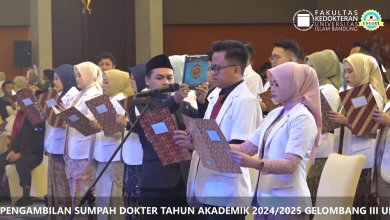 122 Dokter Baru Unisba Resmi Disumpah, Rektor: Menjadi Dokter Adalah Pengabdian dan Investasi Akhirat