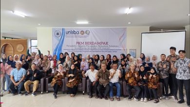 Unisba Gencarkan Edukasi Swamedikasi Aman untuk Lansia, Tegaskan Peran Strategis Apoteker di Masyarakat