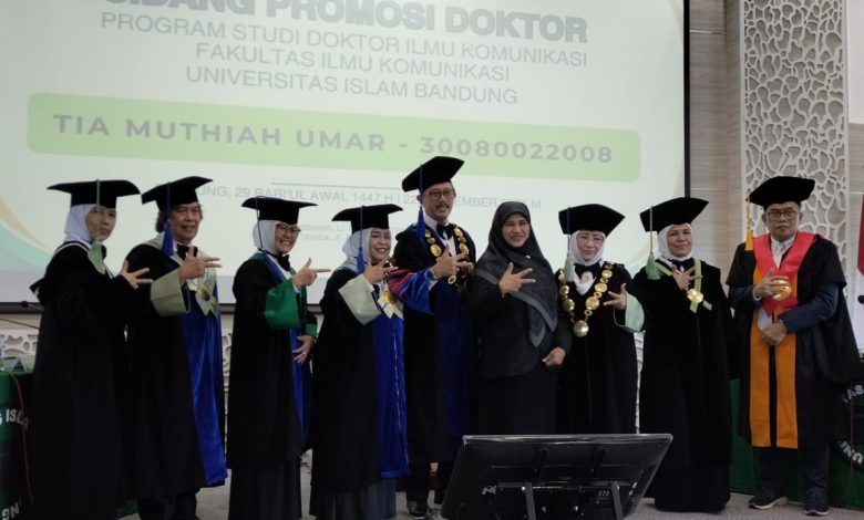 Sidang Terbuka Dr. Tia Muthiah Umar: Menguatkan Moderasi Beragama melalui Televisi Muhammadiyah