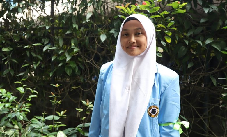 Farmasi Unisba Jadi Pilihan Tiara Karomahtul Awaliyah, Hafidzah Muda Berprestasi