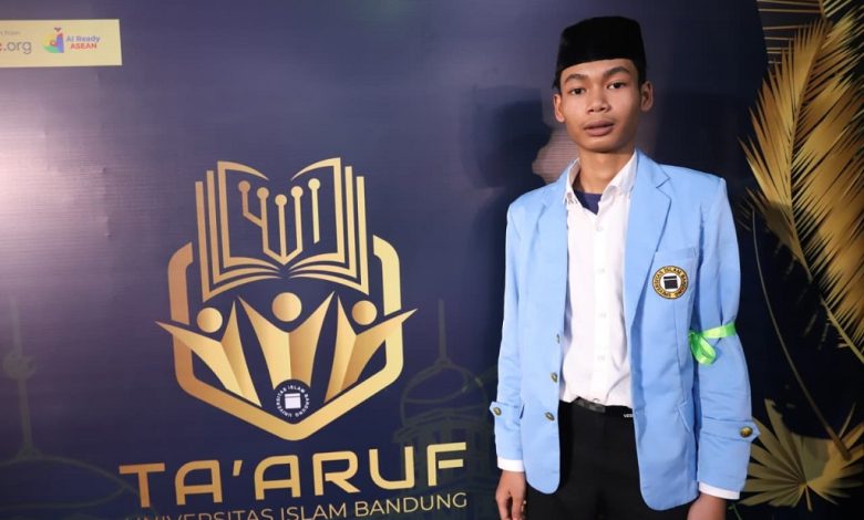 Kisah Wisaam Addar Hasan Pasaribu, Mahasiswa Termuda di Unisba Tahun Akademik 2025/2026