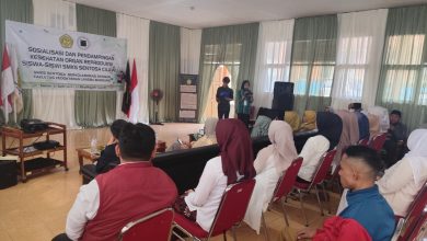 FK Unisba Gelar PKM Kesehatan Reproduksi untuk Siswa SMK Sentosa Garut
