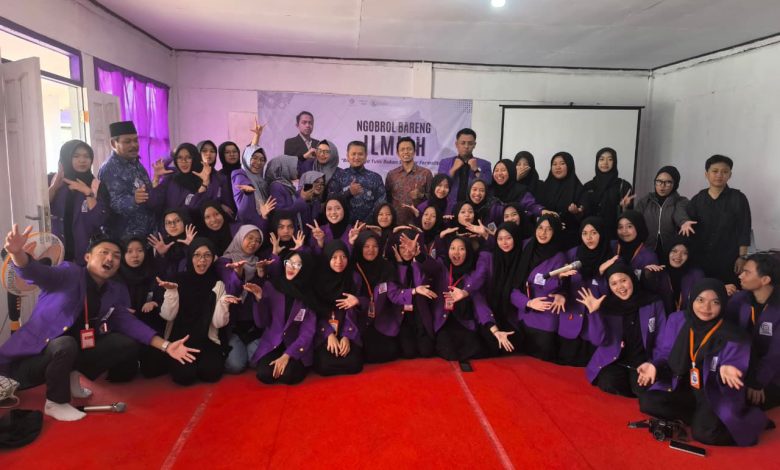 Politeknik Haji Anwar Sanusi Bangun Semangat Menulis Mahasiswa Lewat Studium Generale “Bikin Karya Tulis Bukan Sekadar Formalitas!”