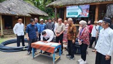 Unisba Laksanakan PKM di Kampung Adat Kuta: Dorong Tata Kelola Air Bersih dan Mitigasi Kebakaran