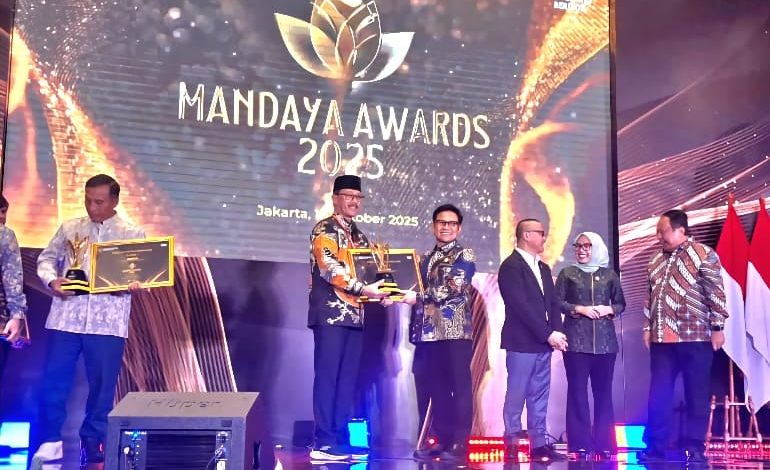 Unisba Sabet Juara 2 Mandaya Awards 2025 untuk Kategori Perguruan Tinggi Swasta