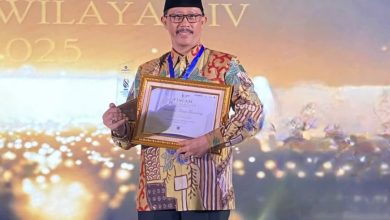 Unisba Borong Tiga Penghargaan Bergengsi di Ajang Anugerah LLDIKTI Wilayah IV 2025