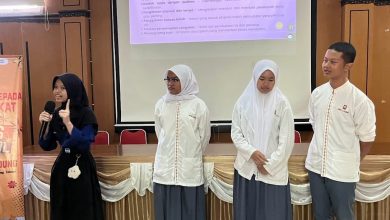 Abdimas Tel-U Bangun Kepercayaan Diri Siswa SMKN 5 Bandung Lewat Seminar “Speak to Lead”