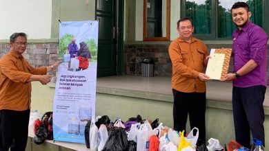 FTK Unisba Wujudkan Aksi Nyata Peduli Lingkungan, Serahkan Minyak Jelantah Hasil Gerakan Go Green Campus ke BMM