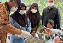 Sabun Herbal Berbasis Tanaman Obat lokal: Hilirisasi Hasil Penelitian