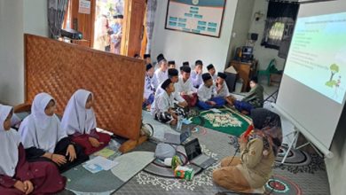 Dosen FK Unisba Berdayakan Dokter Alumni Demi Bebaskan Santri Pesantren Ciamis dari Skabies