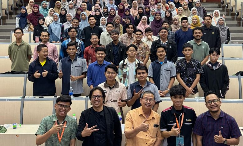 Berbagi Pengetahuan Penulisan Digital, Tiga Dosen Fikom Unisba Jadi Dosen Tamu di Malaysia