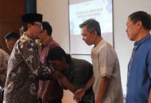 Unisba Berangkatkan 16 Dosen dan Tendik untuk Menunaikan Ibadah Umrah