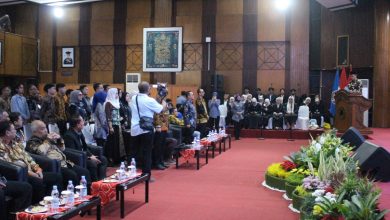 Rektor Unisba Resmi Kukuhkan Pengurus IKA FH 2025–2030, Wamenkum RI Sampaikan Orasi Ilmiah