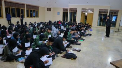 Mahasiswa FTK Unisba Asah Jiwa Kepemimpinan di Kiarapayung
