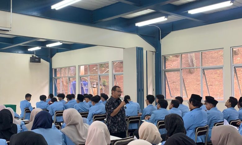 Prodi PAI FTK Unisba Perkuat Kompetensi Mahasiswa Akhir lewat Refresh Kurikulum dan Ujian Komprehensif