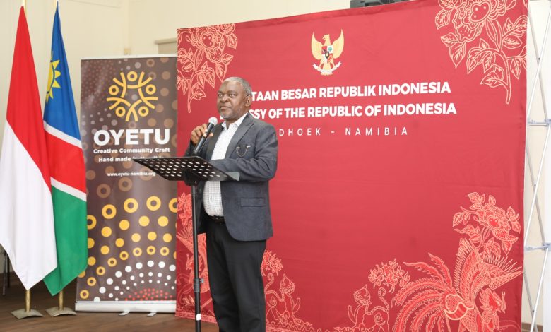 KBRI Windhoek Perluas Jejaring Budaya Lewat Workshop Tenun Wastra Nusantara di Dua Kota Namibia