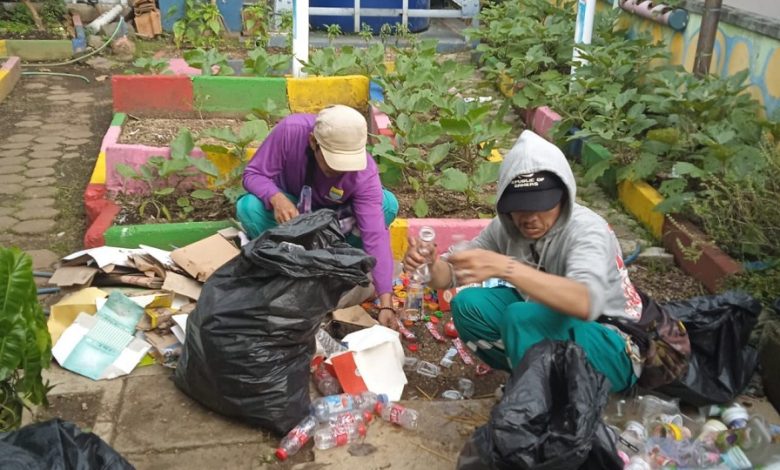 Mahasiswa PWK FT Unisba Petakan Bank Sampah SWK Cibeunying untuk Penguatan Sistem Informasi Persampahan