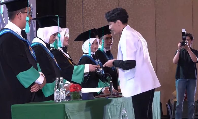 FK Unisba Resmikan 46 Dokter Baru lewat Yudisium dan Sumpah Dokter di Trans Convention Centre