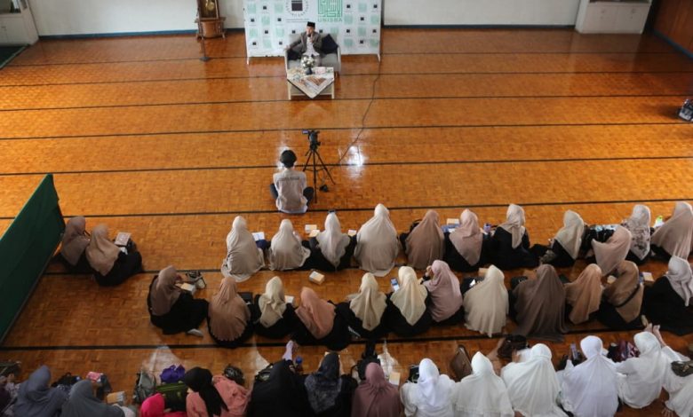 Pengajian Umum Bulanan Unisba Gaungkan Pesan Istiqamah di Tengah Padatnya Aktivitas Modern