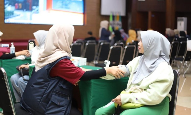 UPT Klinik Unisba Laksanakan Bakti Sosial Kesehatan untuk Masyarakat Sekitar