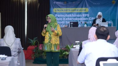Fikom Unisba Perkuat Kurikulum Berbasis OBE, Prodi Ilmu Komunikasi Gelar Lokakarya Pemutakhiran RPS dan Evaluasi CPL
