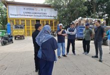 Rektor Unisba dan Sekda Jabar Tinjau Langsung Pengembangan Reaktor Plasma Dingin di TPS Berbudaya Arcamanik